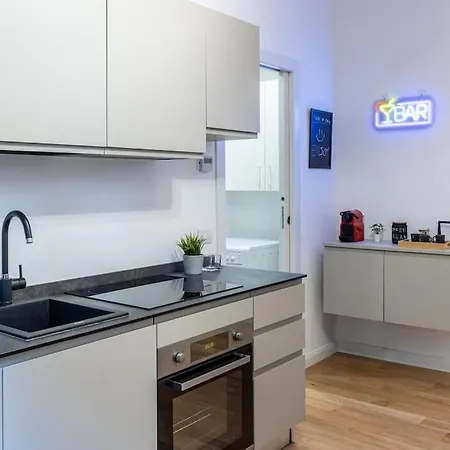 Moderno A City Life- Mico-3 Torri- Metro 700m Milan