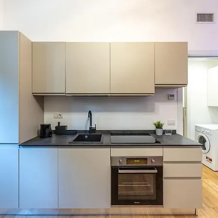 Moderno A City Life- Mico-3 Torri- Metro 700m Apartment Milan