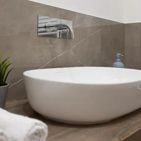 Apartment Moderno A City Life- Mico-3 Torri- Metro 700m