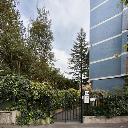 Moderno A City Life- Mico-3 Torri- Metro 700m Apartment *